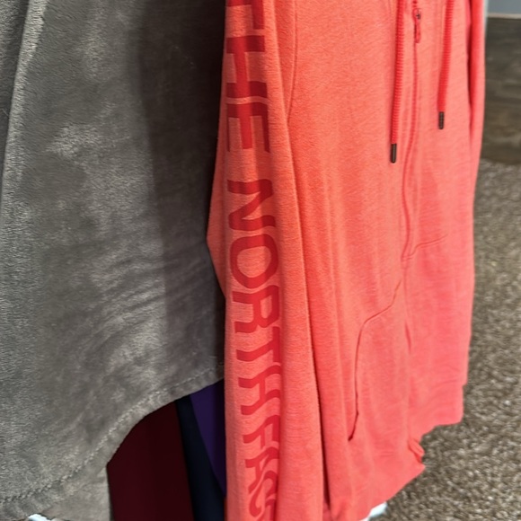 The North Face Zipper Jacket - Picture 3 of 5